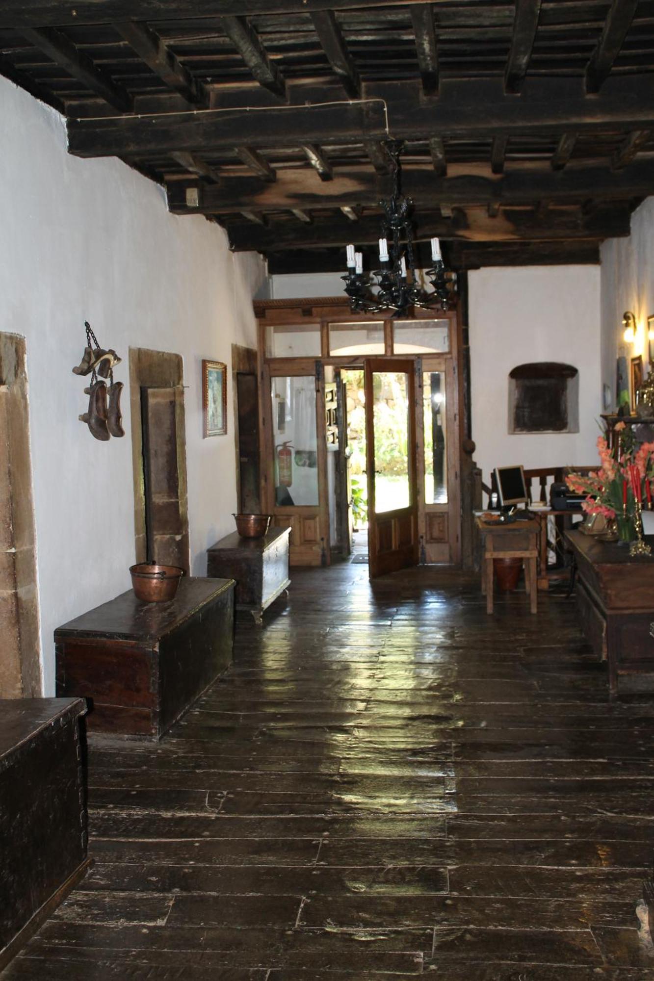 Casona De Trevino Pensionat Cosgaya Eksteriør billede